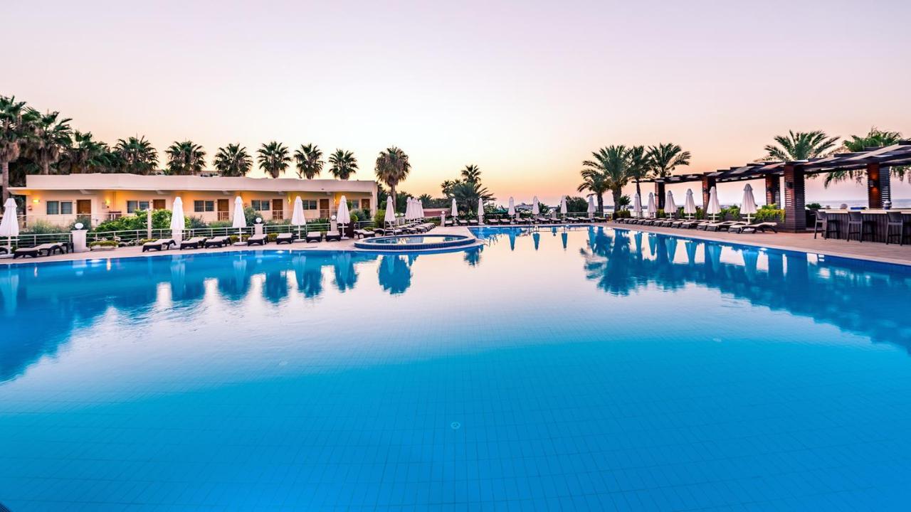 Vuni Palace Luxury Resort & Beach & Casino Cirénia Exterior foto
